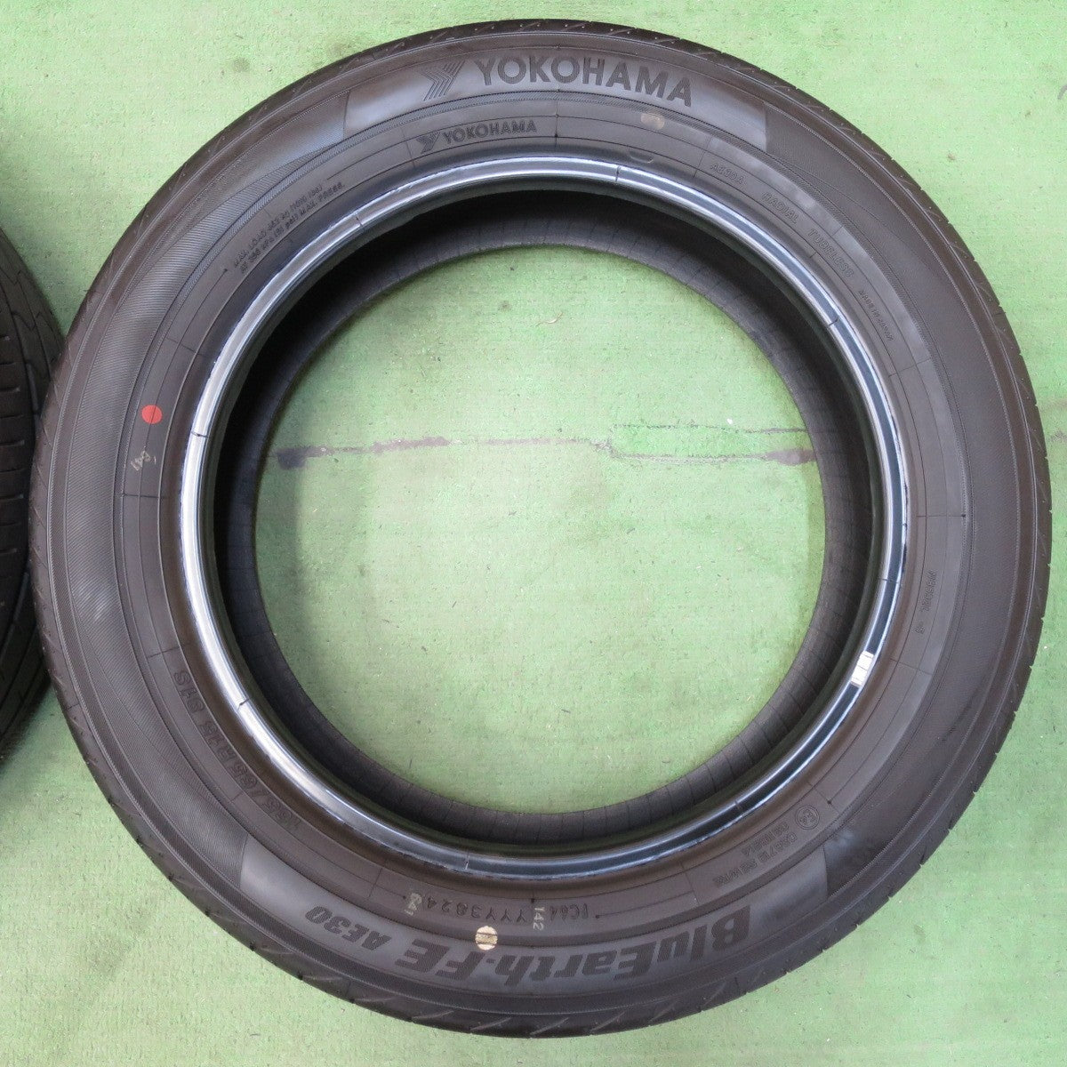 新車外し!24年★165/65R15 ヨコハマ BluEarth-FE AE30 ブルーアース タイヤ 15インチ タフト デリカ D:2 ソリオ 等★5052709イノタ