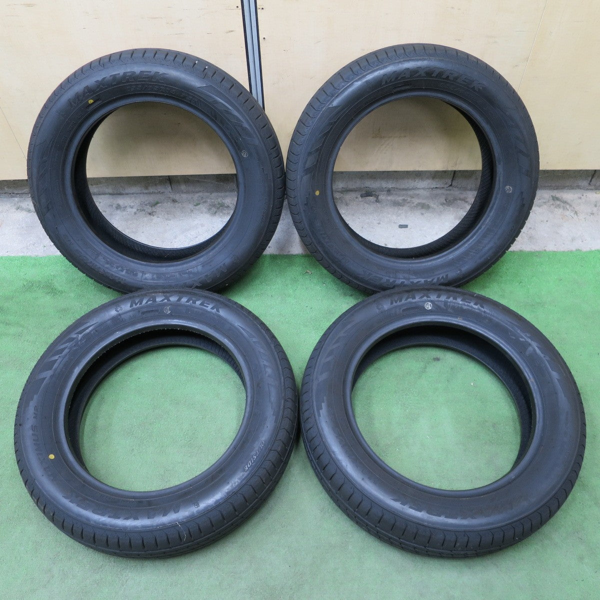 バリ溝!25年!9分◎155/65R14 マックストレック MAXIMUS M2 タイヤ 14インチ N-BOX スペーシア タント ムーヴ ウェイク 等◎6101906NGノタ