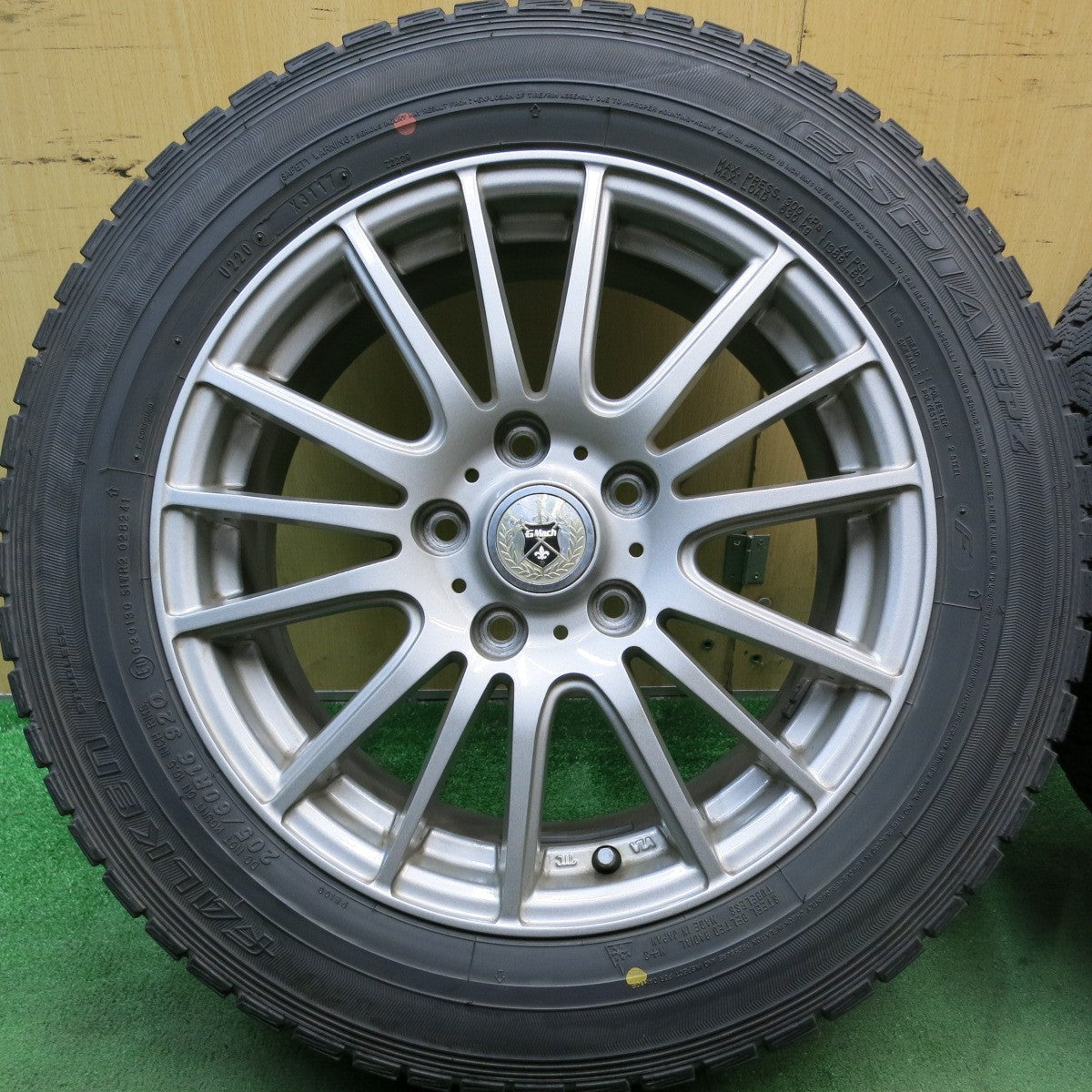 バリ溝!キレイ!9.5分★スタッドレス 205/60R16 ファルケン エスピア EPZ GMach 16インチ PCD114.3/5H★5092008HAス
