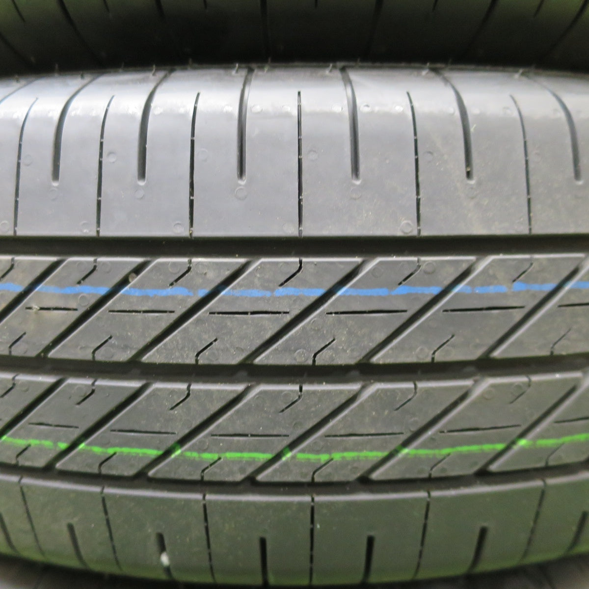 新車外し!26年★195/80R15 ダンロップ グラントレック H/T31 タイヤ 15インチ ジムニーシエラ ジムニーノマド 等★6040302NGノタ