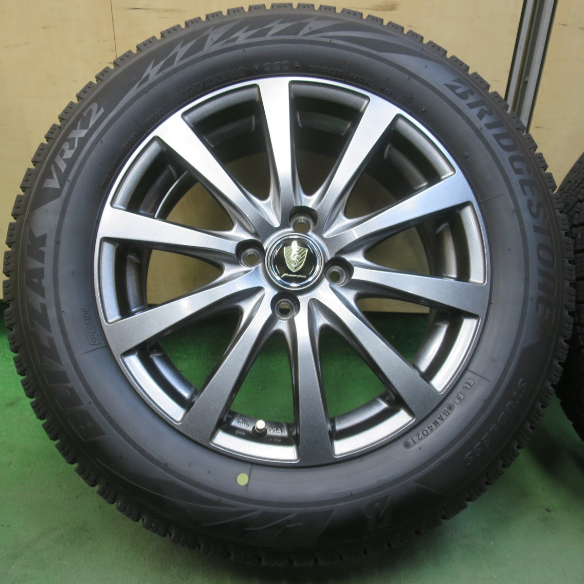 バリ溝!キレイ!9分◎スタッドレス 195/65R16 ブリヂストン ブリザック VRX2 MANARAY SPORT マナレイ スポーツ 16インチ PCD100/4H◎6101605イス