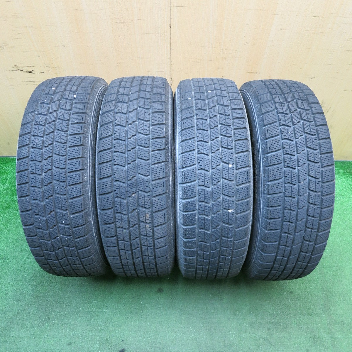 バリ溝!21年!キレイ!9.5分★スタッドレス 195/65R16 グッドイヤー アイスナビ7 DILETTO ディレット 16インチ PCD100/4H★5051206NJス
