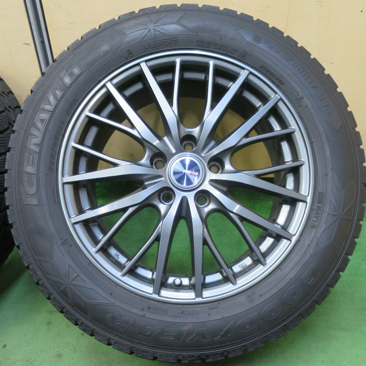 キレイ★スタッドレス 225/60R17 グッドイヤー アイスナビ6 ravrion RM01 ラブリオン 17インチ PCD114.3/5H★5061904TTス