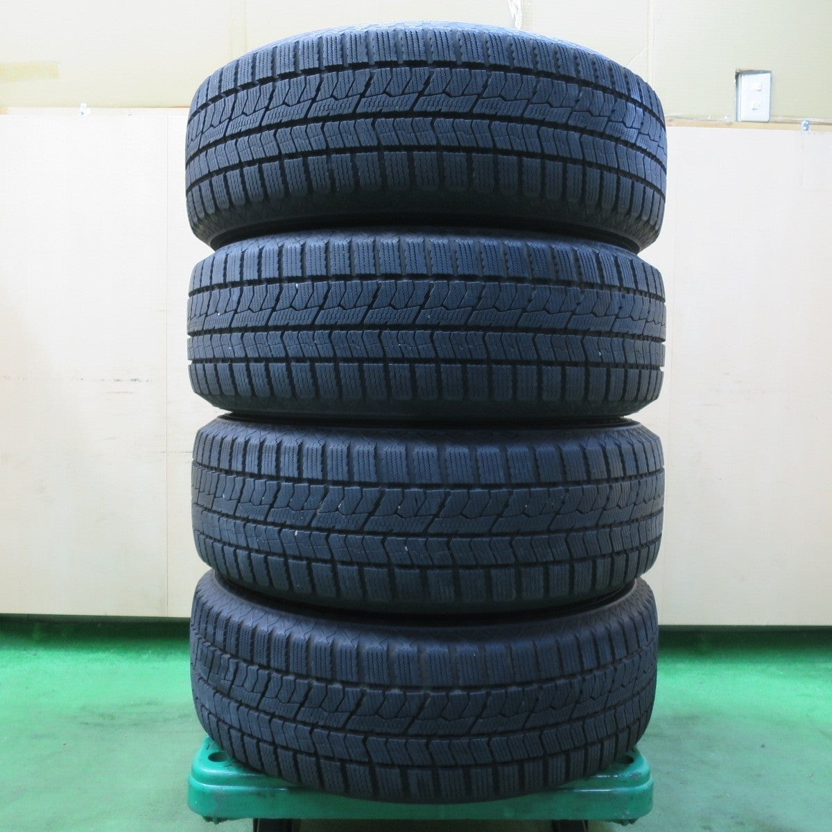 バリ溝!21年!キレイ!9分★ワーゲン 等 BORBET typeV 205/65R16 スタッドレス トーヨー オブザーブ GIZ2 ボルベット 16インチ PCD112/5H★5022609イス