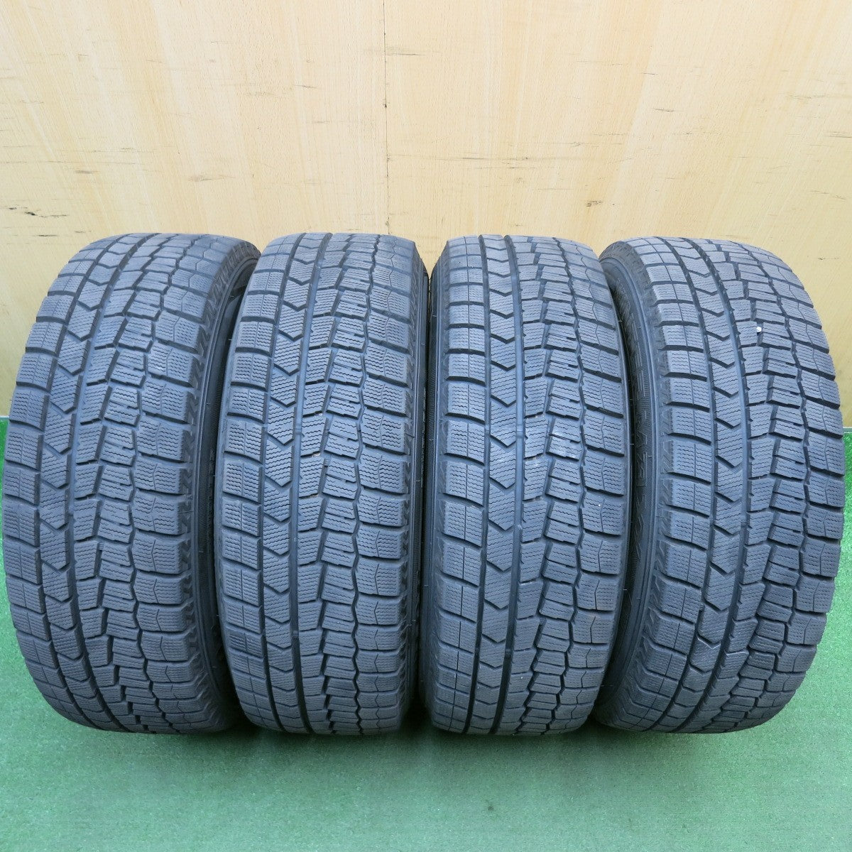 バリ溝!25年!キレイ!9.5分以上★スタッドレス 205/60R16 ダンロップ ウインターマックス WM02 SPORT ABELIA スポルト アベリア 16インチ PCD114.3/5H★6022311HAス