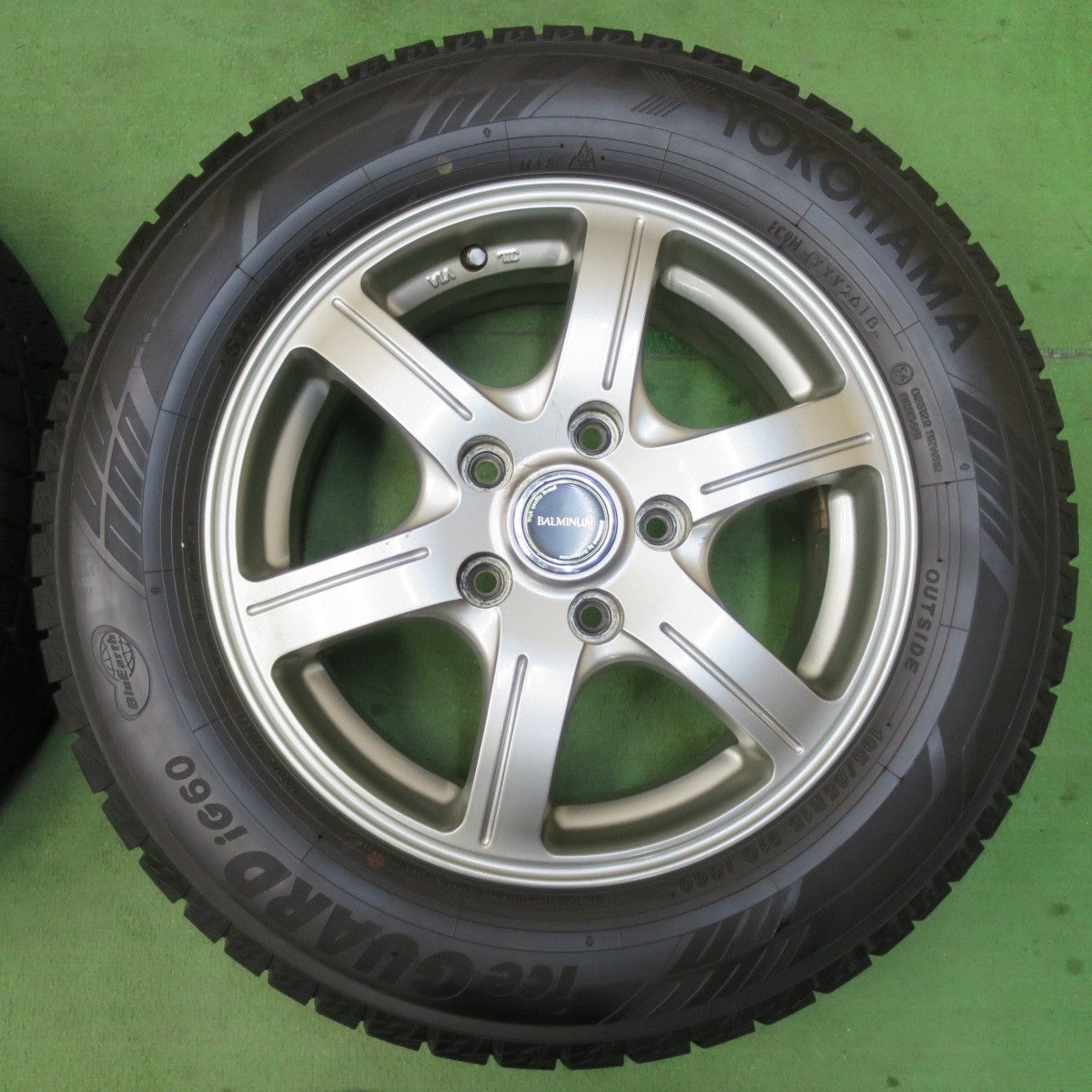バリ溝!キレイ!9分★スタッドレス 195/65R15 ヨコハマ アイスガード iG60 BALMINUM バルミナ 15インチ PCD114.3/5H★5022606イス