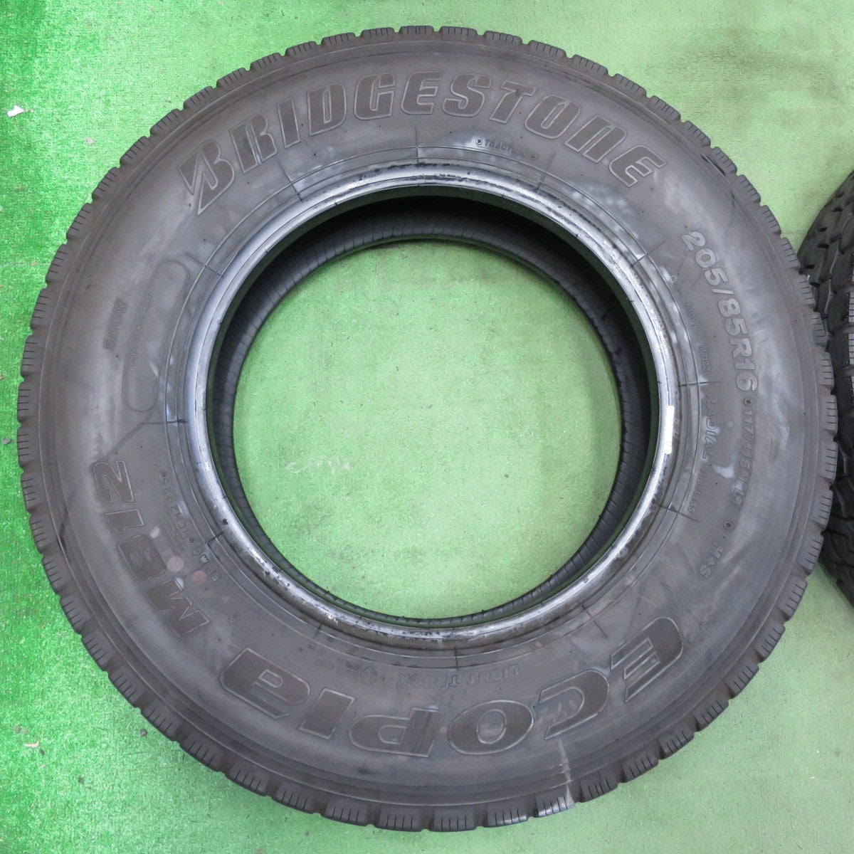 バリ溝!25年!9.5分!6本★トラック タイヤ 205/85R16 117/115N ブリヂストン エコピア M812 ミックス オールシーズン 16インチ★5101003イスタ