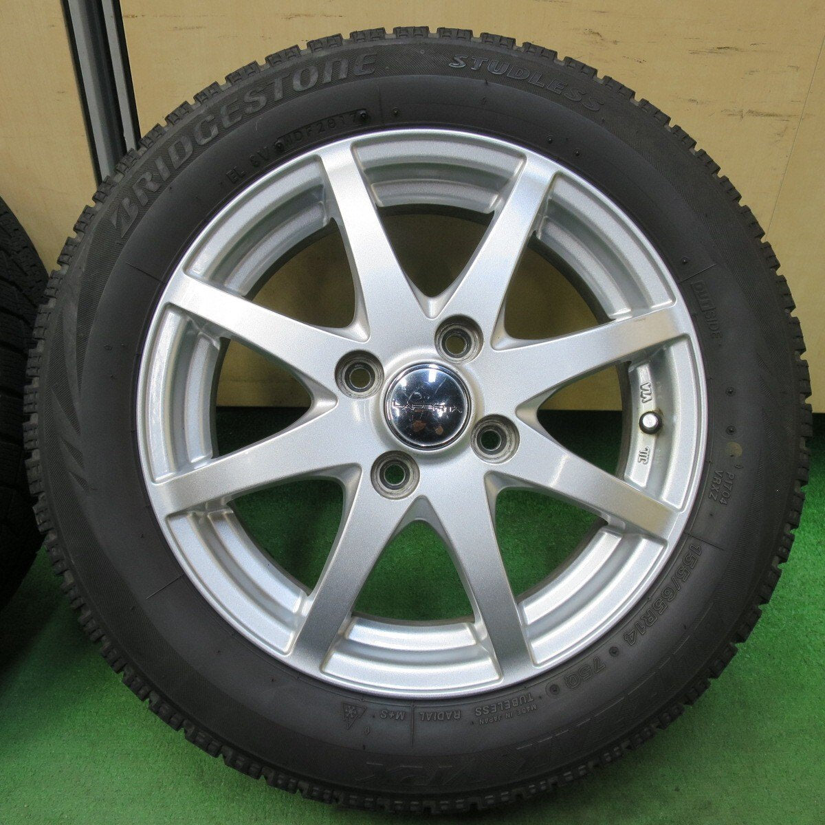 4本価格★スタッドレス 155/65R14 ブリヂストン ブリザック VRX LAPORTA ラポルタ 14インチ PCD100/4H★5032202イス