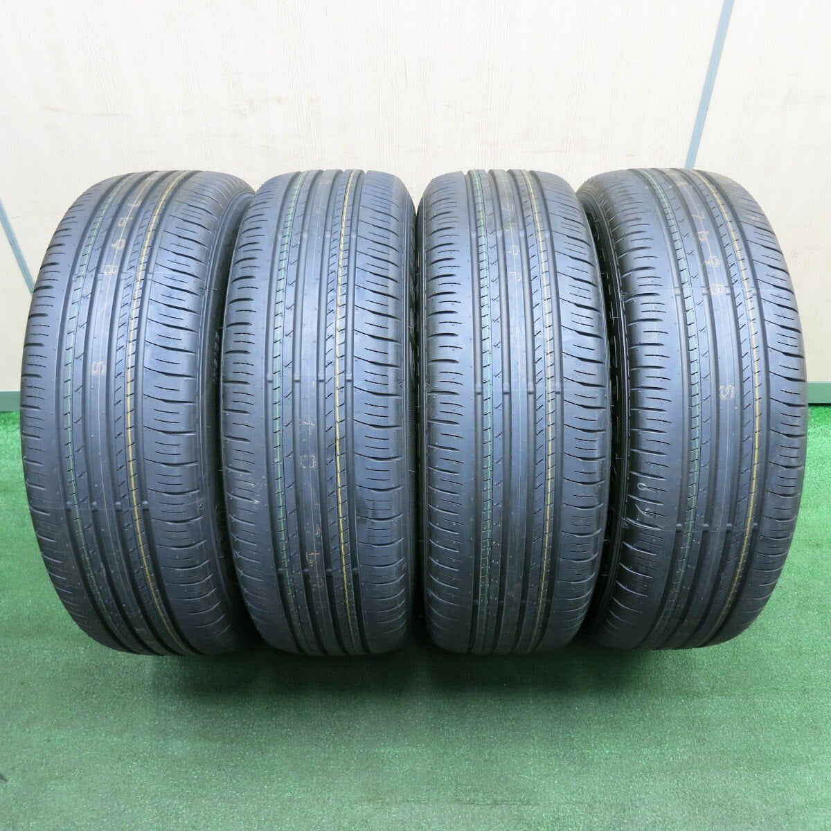 新車外し!23年★トヨタ 80系 ハリアー Gグレード 純正 225/60R18 ダンロップ グラントレック PT30 PCD114.3/5H★4041004TNノ