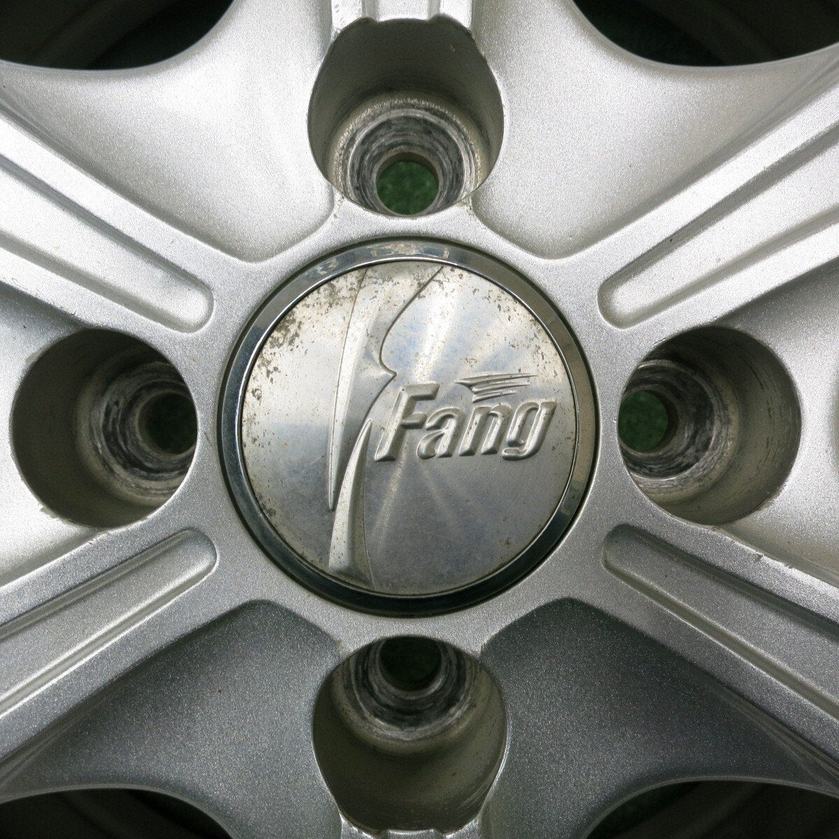 バリ溝!21年!9.5分以上★スタッドレス 175/70R14 ブリヂストン ブリザック VRX3 Fang ファング PCD100/4H★4031901NJス