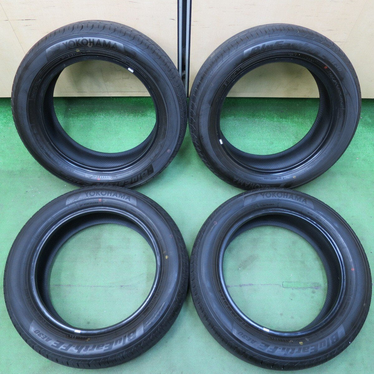 新車外し 24年★185/60R16 ヨコハマ BluEarth-FE AE30 16インチ アクア ラクティス フィット ノート マツダ2等★5040408イノタ