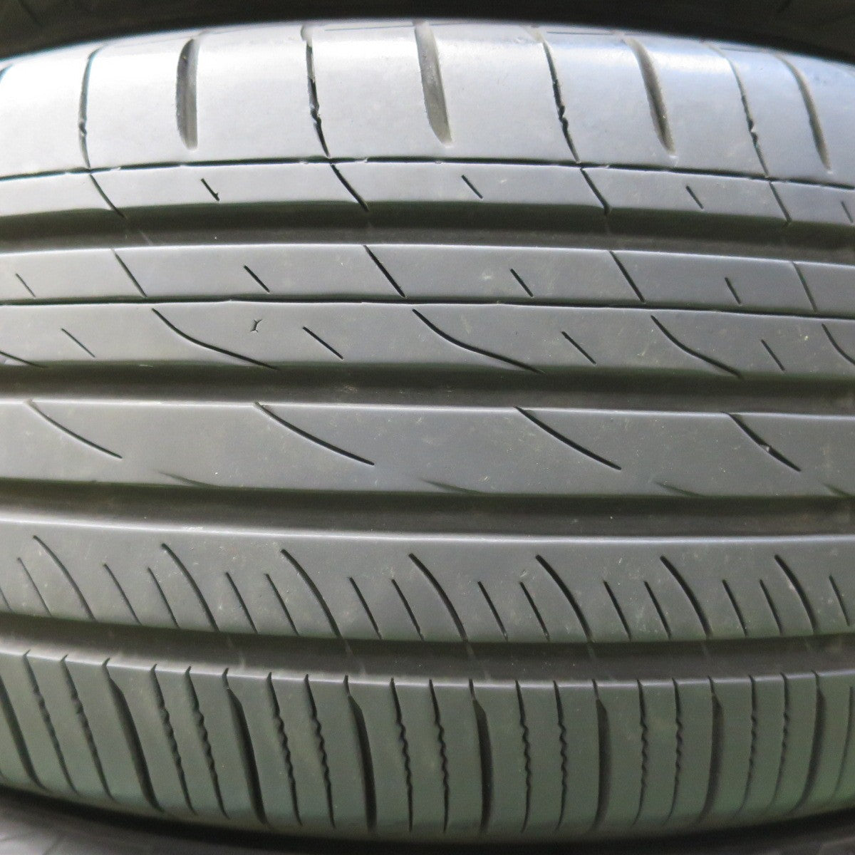 バリ溝!22年!9分★225/65R17 トーヨー プロクセス CL1 SUV タイヤ 17インチ ハリアー RAV4 CX-5 エクストレイル 等★5051707イノタ
