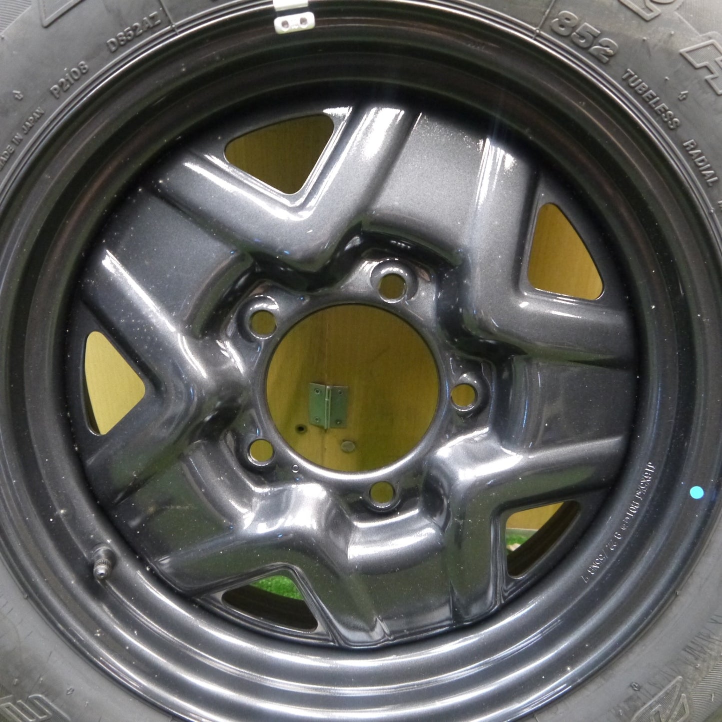新車外し!22年!1本★スズキ JB64 W ジムニー 純正 スチール 175/80R16 ブリヂストン デューラー H/L 852 スペア 16インチ PCD139.7/5H★5090904Hノ