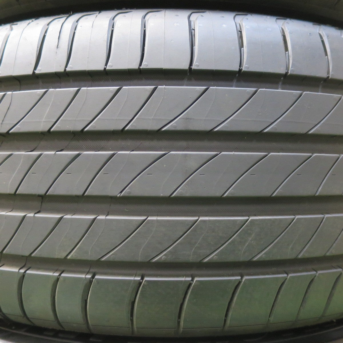 新車外し!23年★トヨタ カローラ クロス Z 純正 225/50R18 ミシュラン プライマシー4 18インチ PCD114.3/5H★5042905イノ