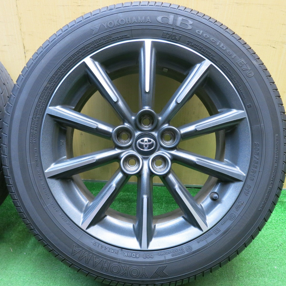 キレイ★トヨタ ZN6 86 スバル BRZ 純正 205/55R16 ヨコハマ dB デシベル E70 E70J 16インチ PCD100/5H★5042716HAノ