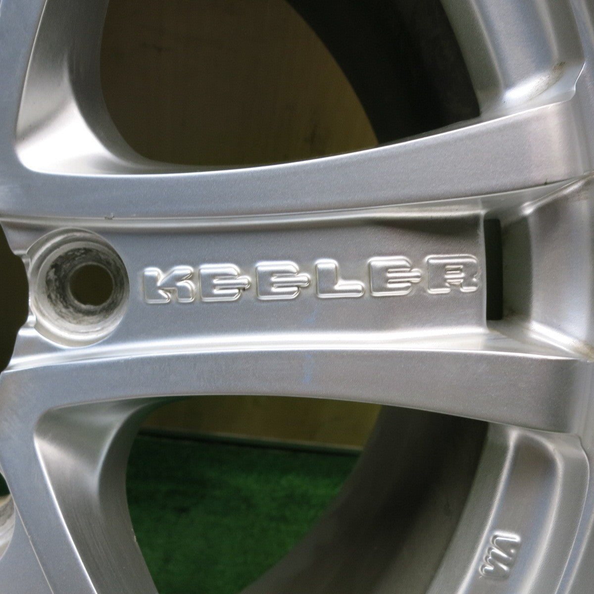 バリ溝!キレイ!9.5分★KEELER 265/65R17 スタッドレス ヨコハマ アイスガード G075 キーラー 17インチ PCD139.7/6H★5091107HAス