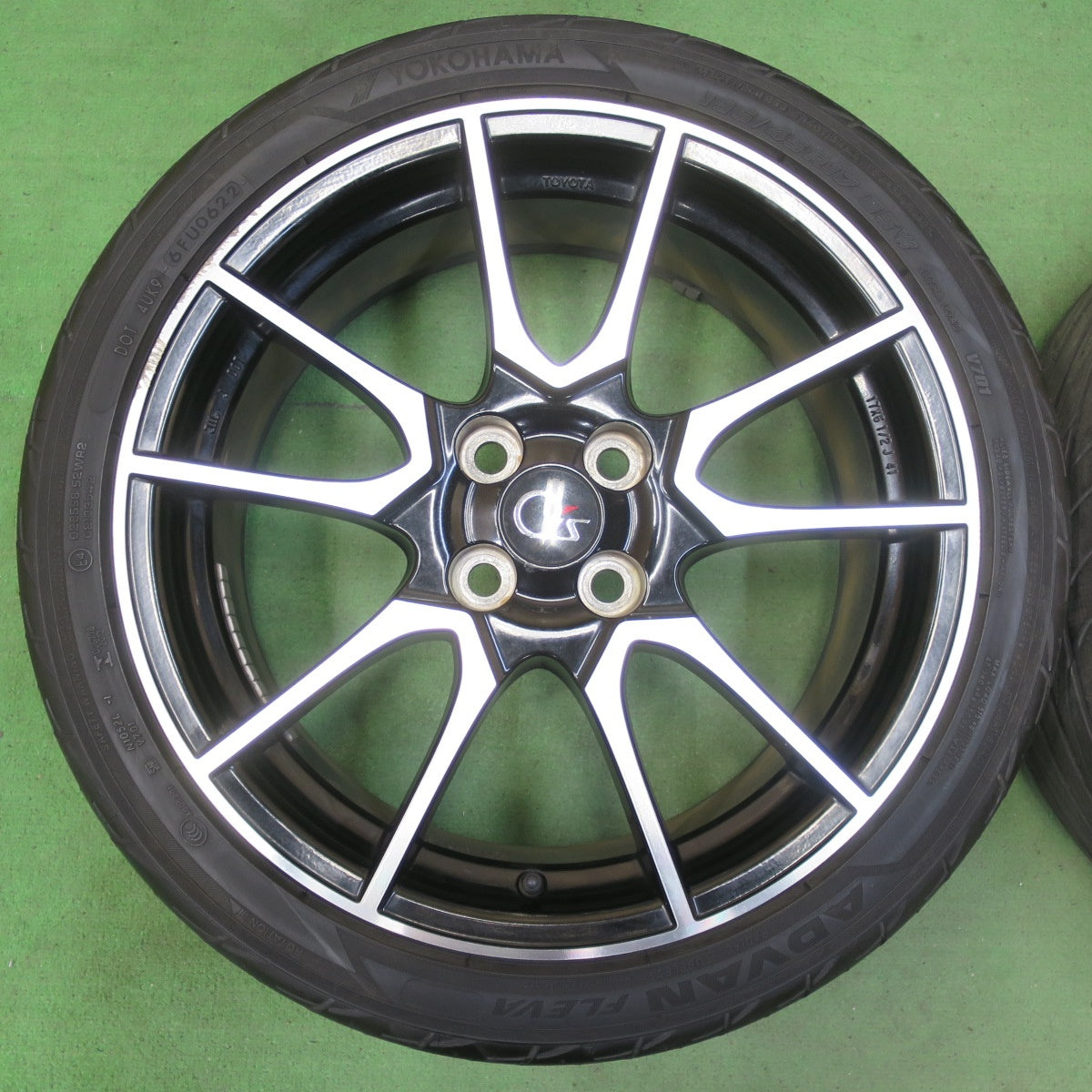 バリ溝!22年!9.5分★トヨタ NHP10 アクア G's 純正 195/45R17 ヨコハマ アドバン FLEVA V701 17インチ PCD100/4H★5051208イノ