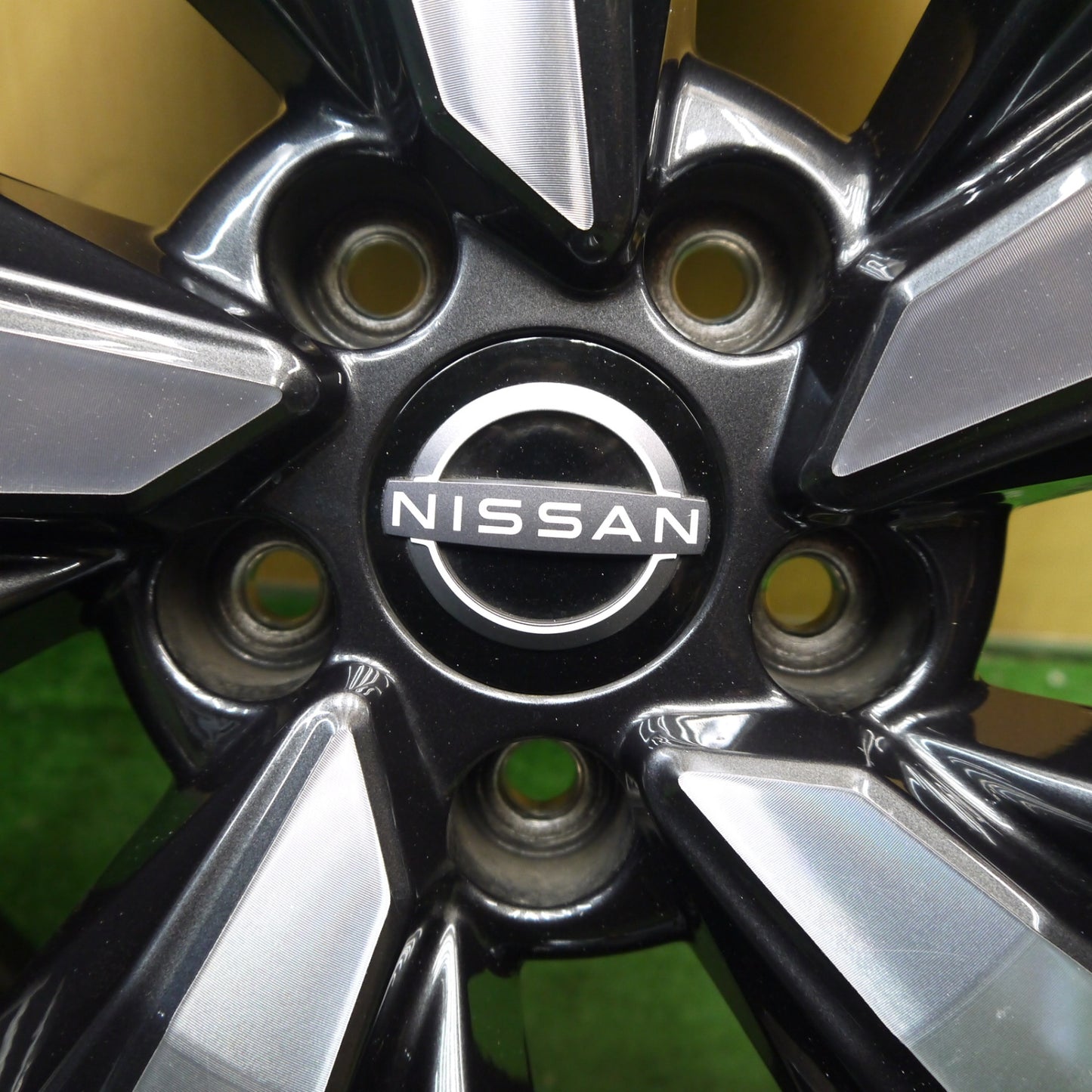 4本価格★日産 T33 エクストレイル 純正 ホイール 19インチ 19×7.5J PCD114.3/5H★5070407Hホ