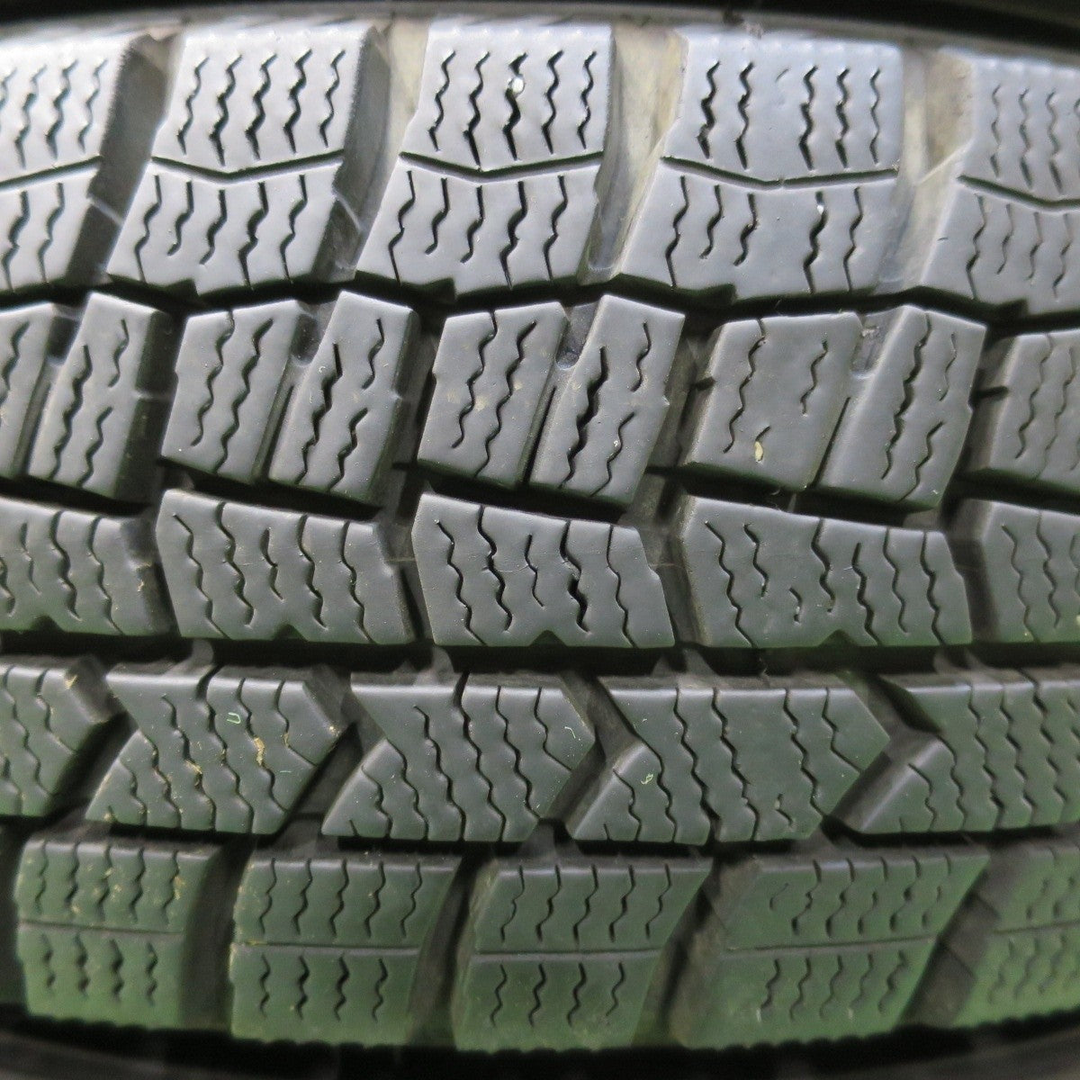 バリ溝!9.5分★スタッドレス 155/65R14 ダンロップ ウインターマックス WM02 GRABADO 14インチ PCD100/4H★5011813イス
