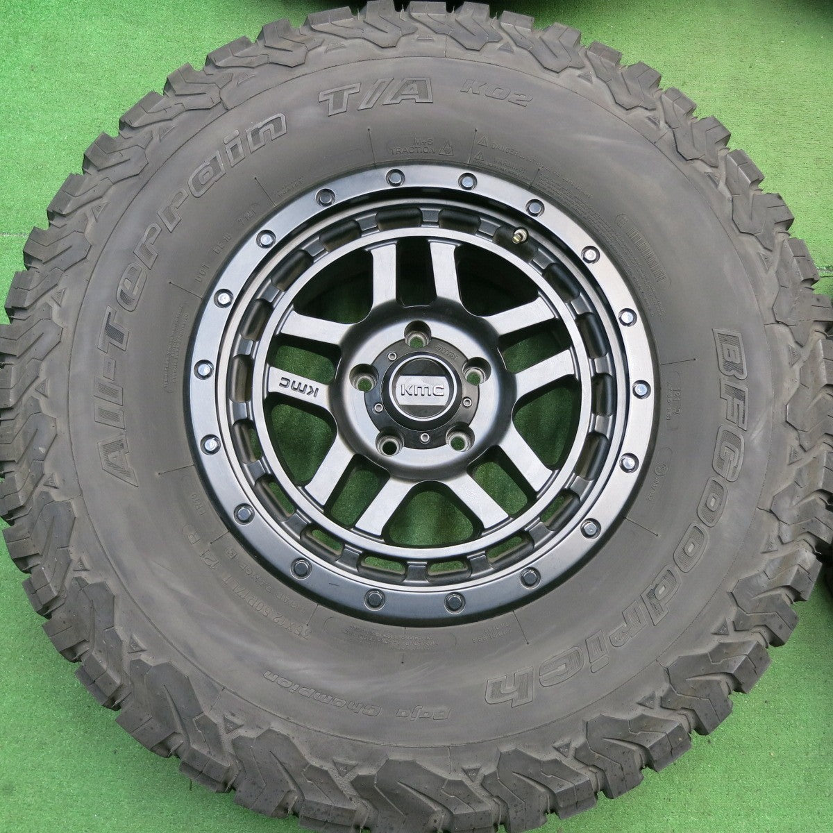 4本価格!21年★ジープ 等 KMC KM540 RECON 35×12.50R17LT 121R BFグッドリッチ All-Terrain T/A KO2 リコーン 17インチ PCD127/5H★5052404HAノ