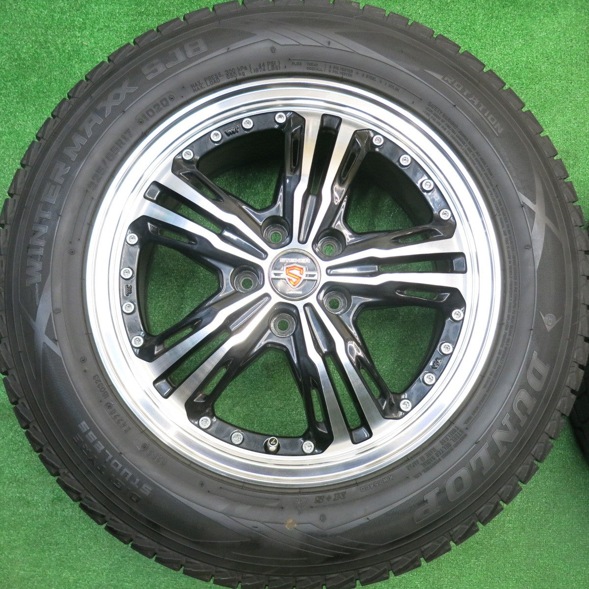 バリ溝!キレイ!9.5分以上★STEINER LST AME 225/65R17 スタッドレス ダンロップ ウインターマックス SJ8 17インチ シュタイナー PCD114.3/5H★5102508HAス