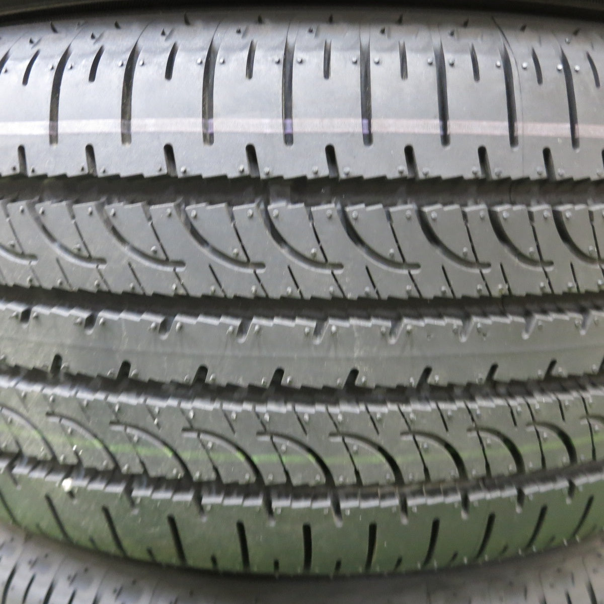 新車外し!25年★225/55R18 ヨコハマ ジオランダー SUV G055 G055E タイヤ 18インチ デリカ D:5 シャモニー フォレスター エルグランド 等★5083003ナノタ