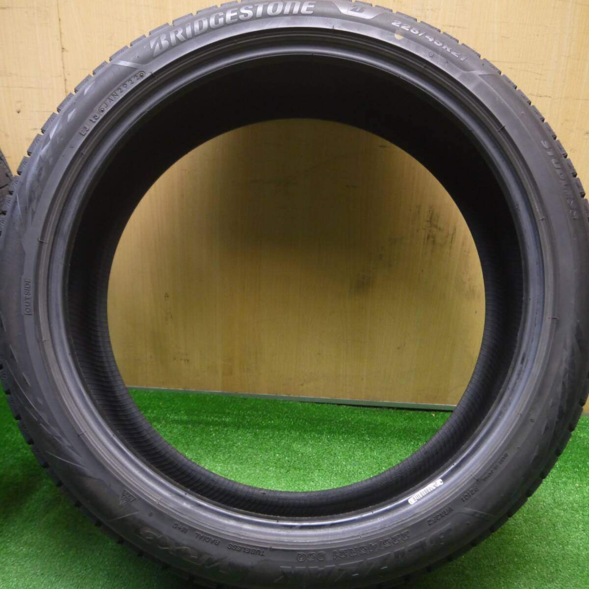 バリ溝!22年!9.5分★スタッドレス 225/45R21 ブリヂストン ブリザック VRX3 タイヤ 21インチ クラウン クロスオーバー RSアドバンス 等★4121101Hスタ