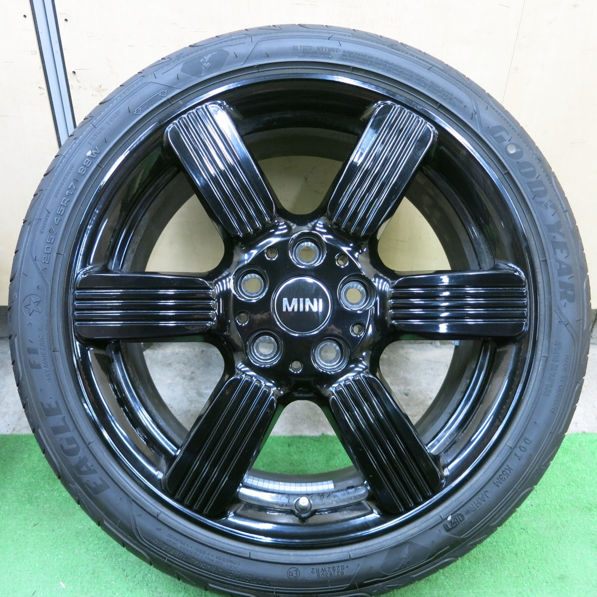 新車外し!21年!希少★MINI ミニ クーパー S F55 F56 F57 純正 205/45R17 グッドイヤー イーグル F1 アシンメトリコ3 17インチ PCD112/5H★5042501TTノ