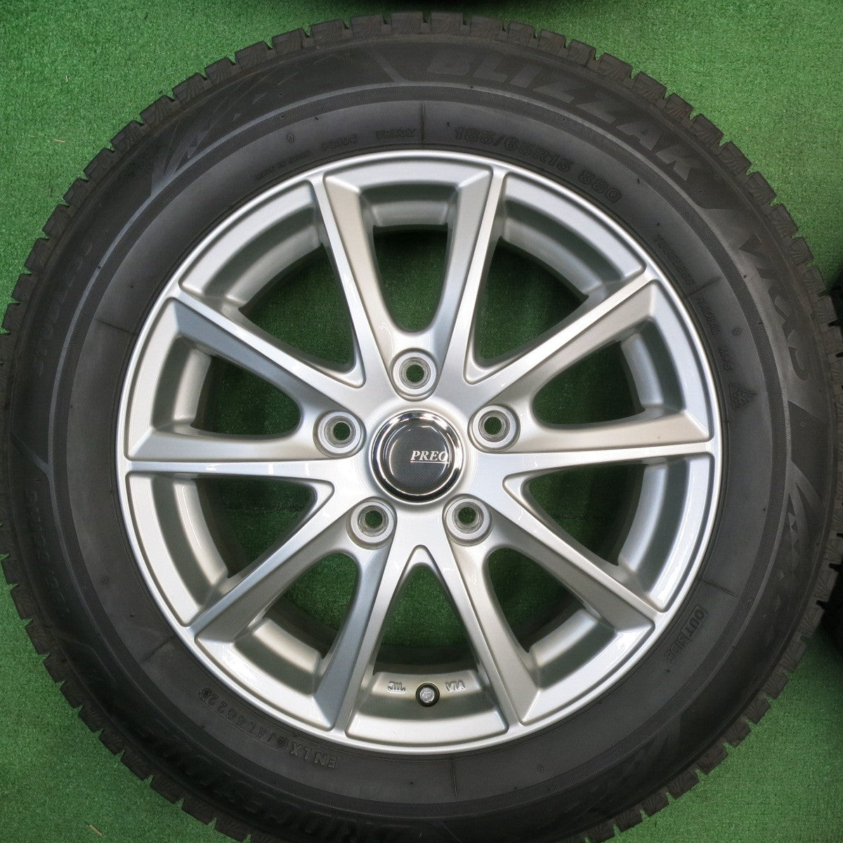 バリ溝!22年!キレイ!9.5分★スタッドレス 185/65R15 ブリヂストン ブリザック VRX3 PREO プレオ 15インチ PCD114.3/5H★5041506TNス