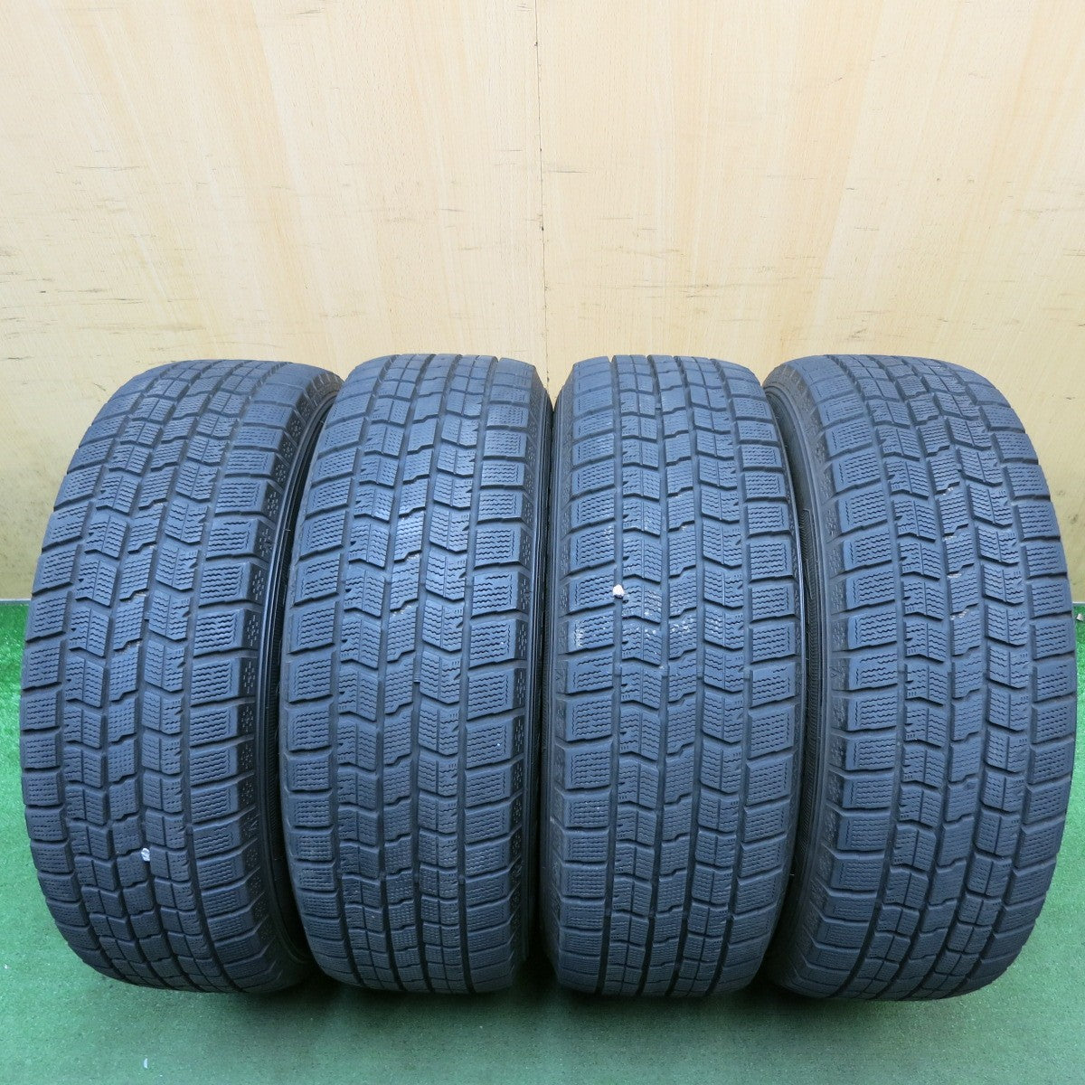 バリ溝!22年!キレイ!9.5分◎スタッドレス 215/65R16 グッドイヤー アイスナビ7 D.O.S. DOS 16インチ PCD114.3/5H◎6092704HAス