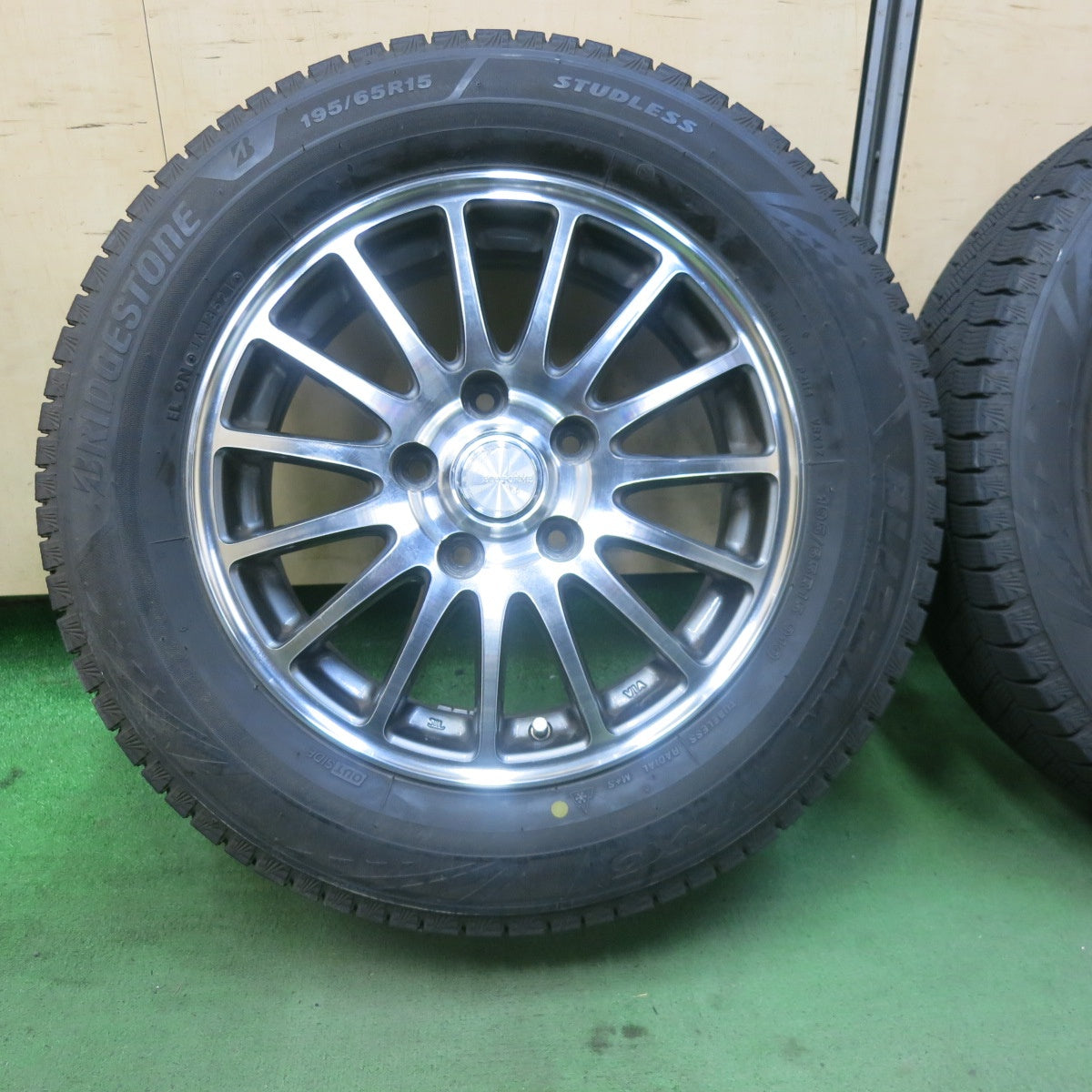 バリ溝!21年!9分★スタッドレス 195/65R15 ブリヂストン ブリザック VRX3 ECO FORME エコフォルム 15インチ PCD114.3/5H★5092902SKス