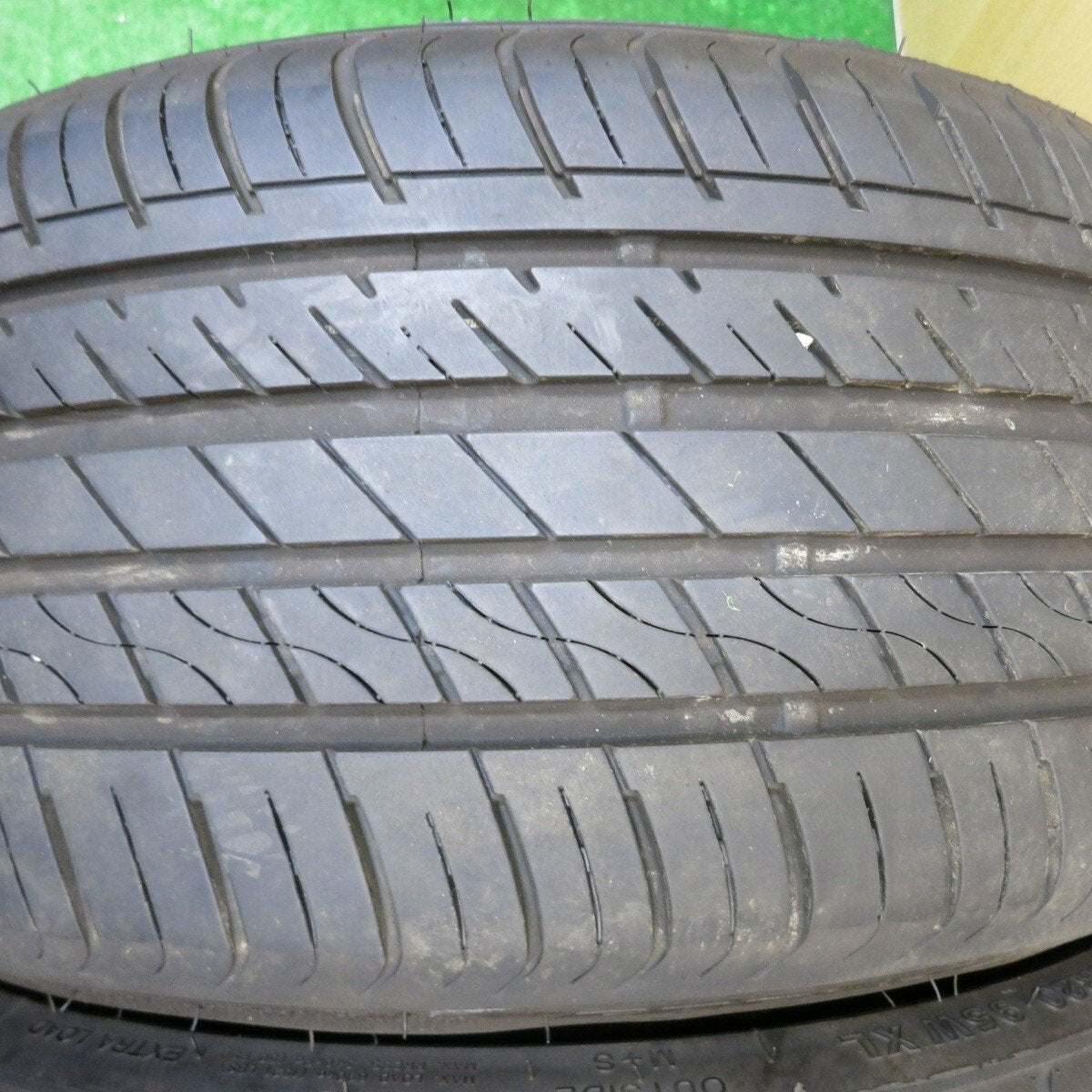 バリ溝 23年 綺麗 9.5分★Levanna V10-EX 225/35R20 245/30R20 グリンランダー ENRI U08 L-ZEAL 56 PCD114.3/5H★5032901NJノ