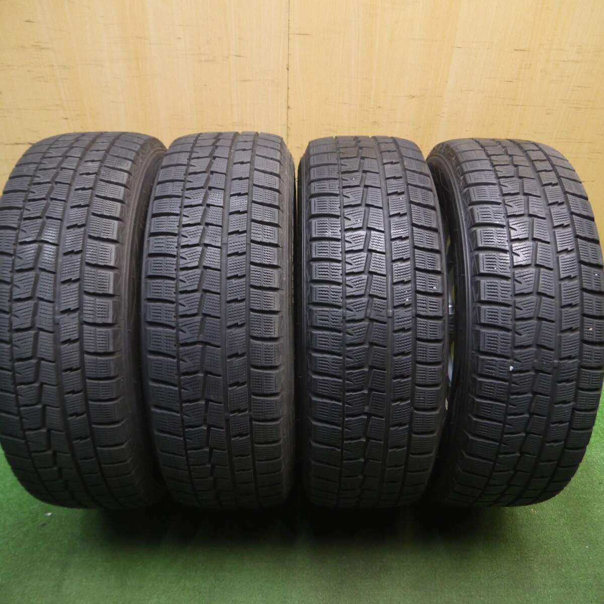 バリ溝!キレイ!9.5分★スタッドレス 215/65R16 ダンロップ ウインターマックス WM01 BALMINUM バルミナ 16インチ PCD114.3/5H★5012709Hス