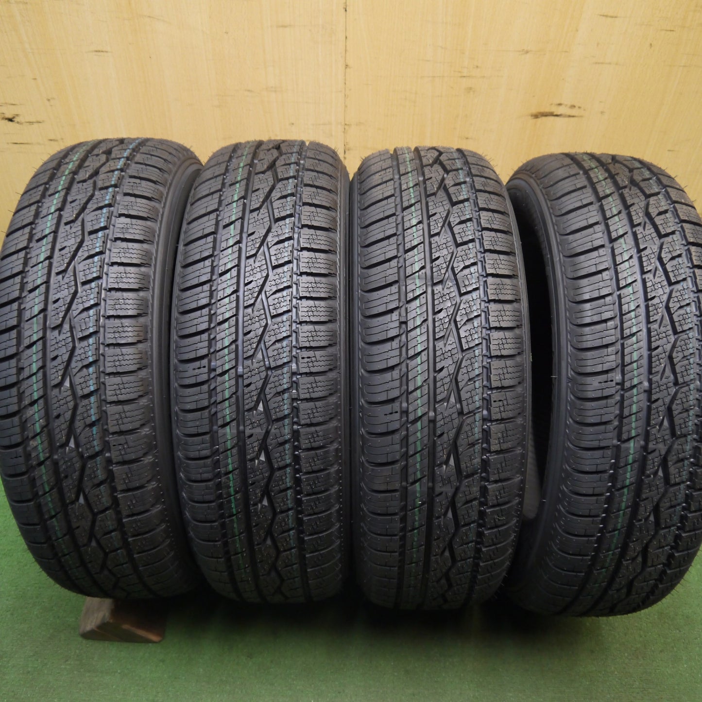 未使用!23年★185/65R15 トーヨー CELSIUS セルシアス オールシーズン タイヤ 15インチ フリード シエンタ アクア ノート デミオ 等★5080105Hスタ