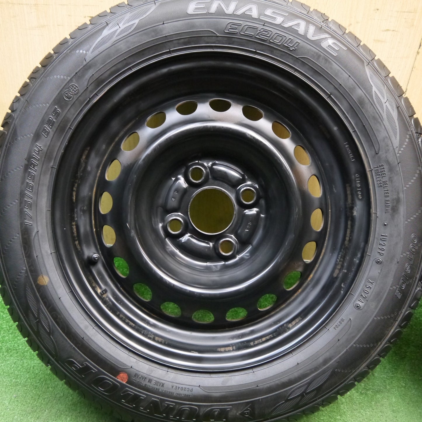 タイヤほぼ未使用!24年★175/65R14 ダンロップ エナセーブ EC204 スチール ホイール 14インチ PCD100/4H★5080401Hノ