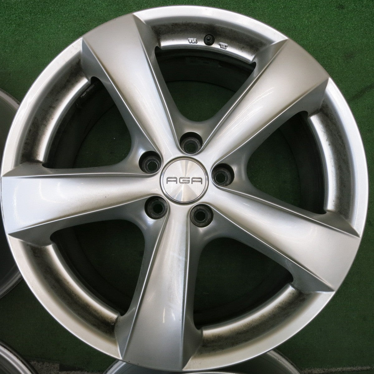 4本価格★ジャガー 等 AGA Nebel TARGA ネーベル タルガ 18インチ ホイール 18×8J PCD108/5H★5092515HAホ