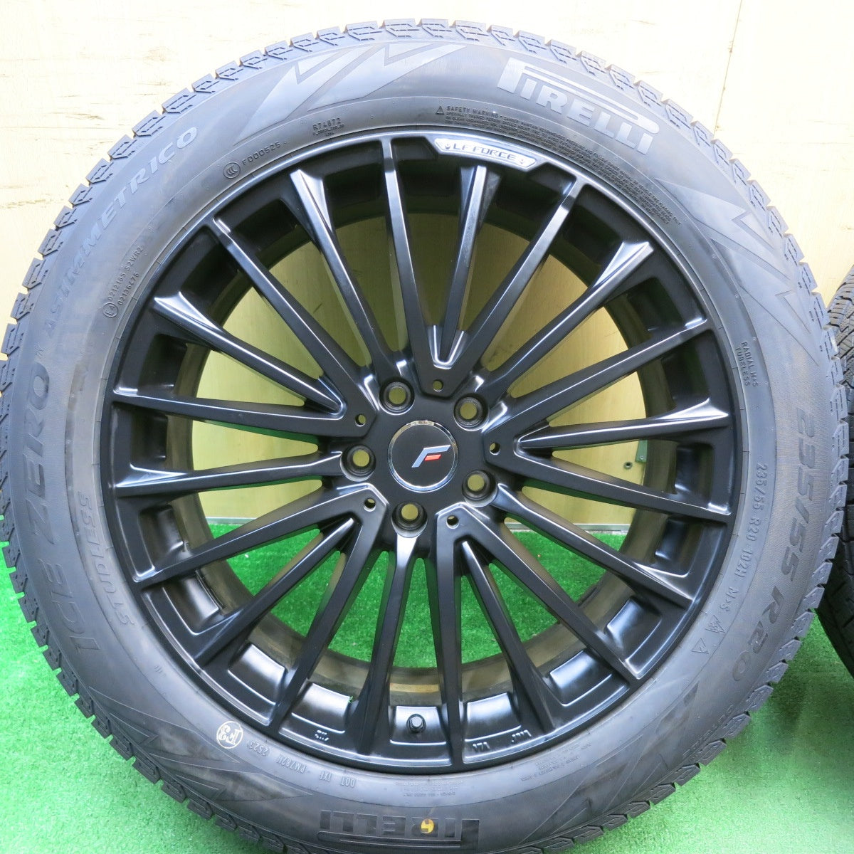 バリ溝!23年!キレイ!9.5分以上★LEHRMEISTER LF-FORCE 235/55R20 スタッドレス ピレリ アイスゼロ アシンメトリコ 20インチ レアマイスター PCD114.3/5H★5041501TNス