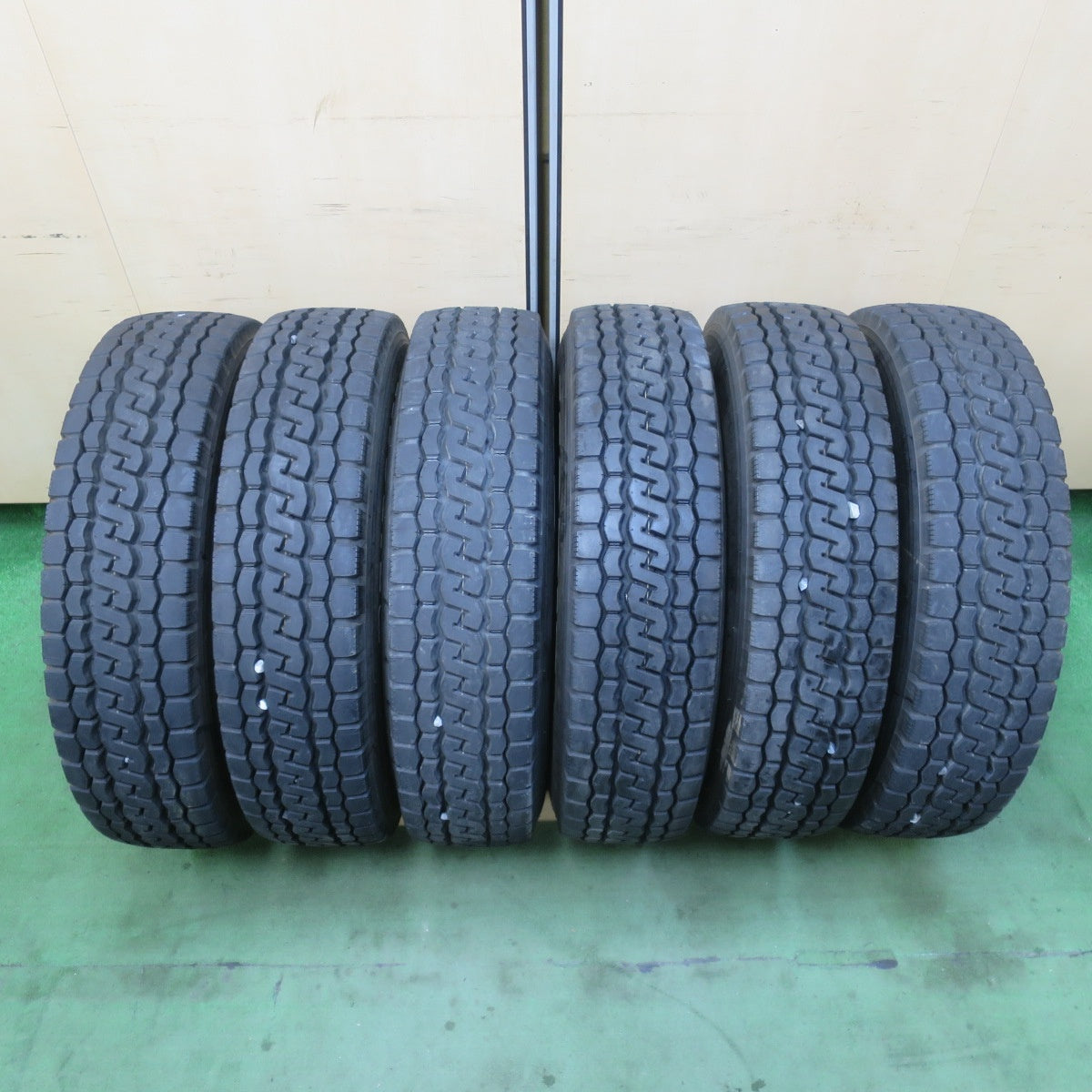 ほぼ未使用!25年!6本★トラック バス タイヤ 205/85R16 117/115N ブリヂストン エコピア M812 ミックス オールシーズン 16インチ★6013107イスタ