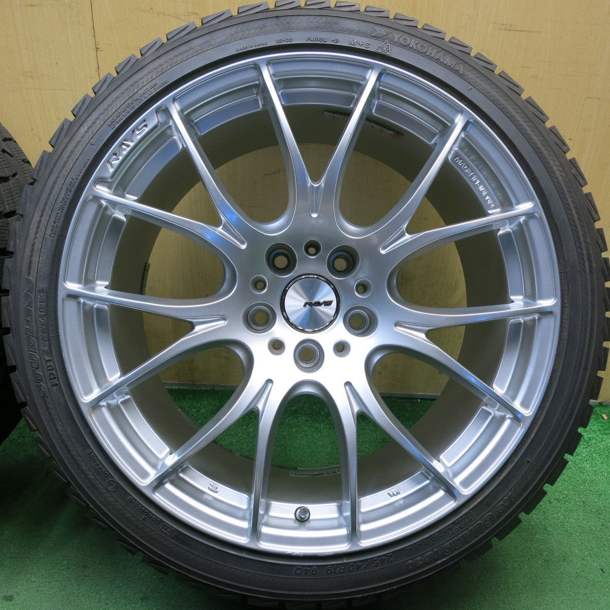 バリ溝!9.5分◎BMW 等 RAYS HOMURA 2X7 245/40R19 スタッドレス ヨコハマ アイスガード iG30 レイズ ホムラ 2×7 19インチ PCD120/5H◎6101103HAス