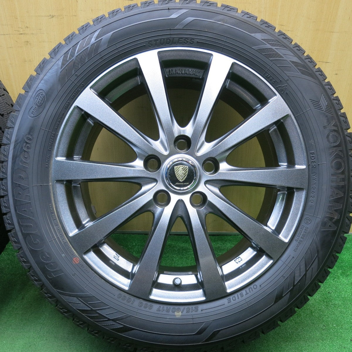 超バリ溝!キレイ!ほぼ10分★スタッドレス 215/60R17 ヨコハマ アイスガード iG60 MANARAY SPORT マナレイ スポーツ 17インチ PCD114.3/5H★5051109HAス