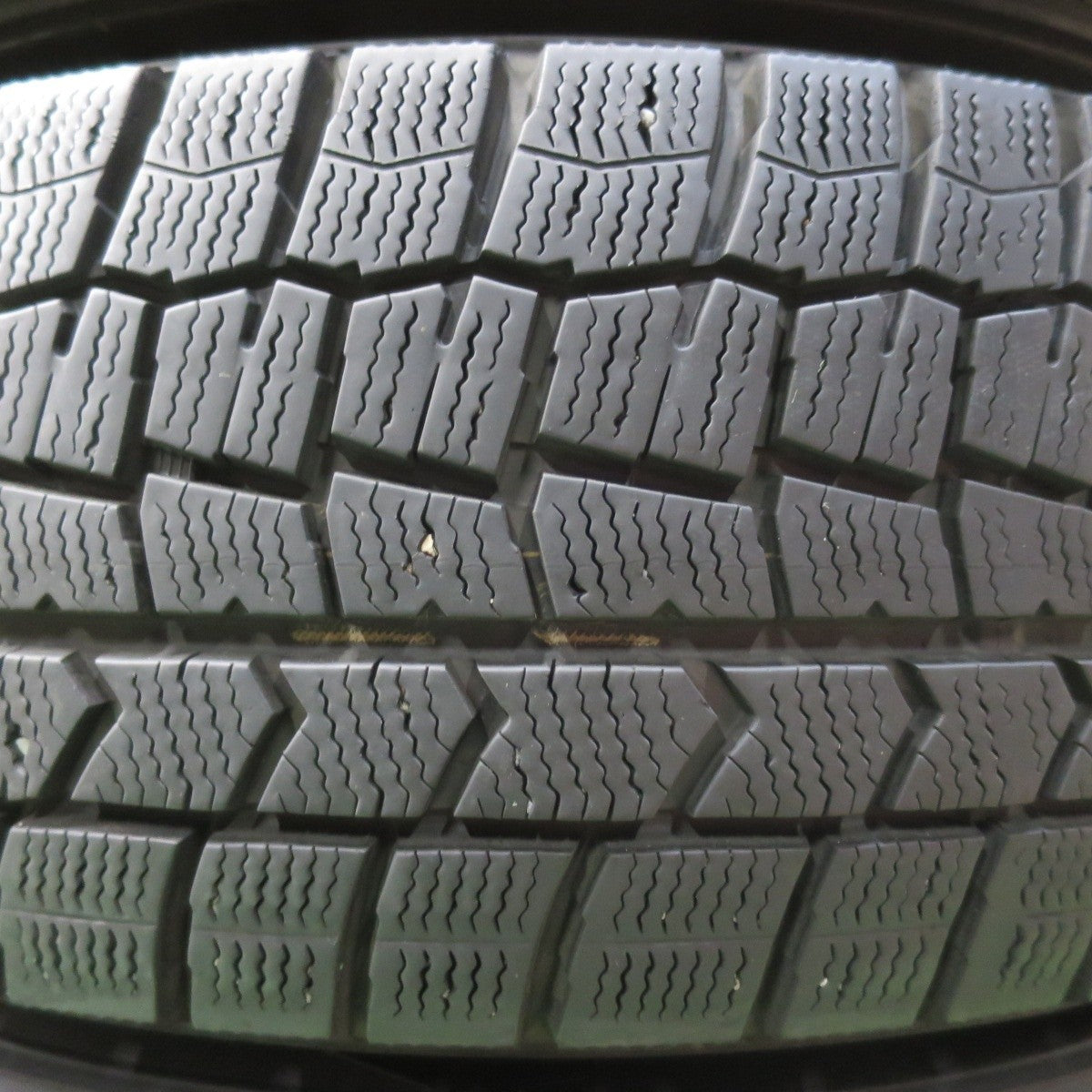 バリ溝!21年!キレイ!8.5分★プリウス 等 195/65R15 スタッドレス ダンロップ ウインターマックス WM02 SIBILLA NEXT GS-5 シビラ 15インチ PCD100/5H★5012503イス