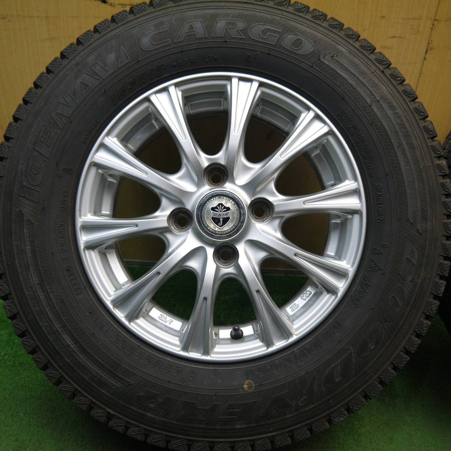 バリ溝!21年!キレイ!9.5分★スタッドレス 165R13 6PR グッドイヤー アイスナビ カーゴ JOKER ジョーカー 13インチ PCD100/4H★5080404Hス