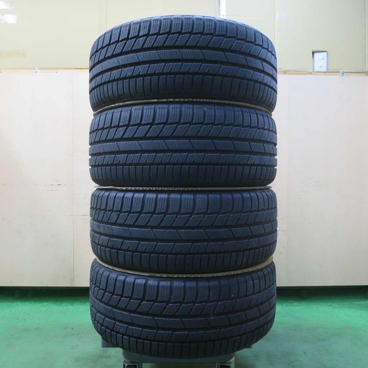 バリ溝!9.5分★ワーゲン 等 Luxury wheels Sharp Blade 225/40R18 スタッドレス トーヨー SNOWPROX S954 18インチ PCD112/5H★5040604IMス