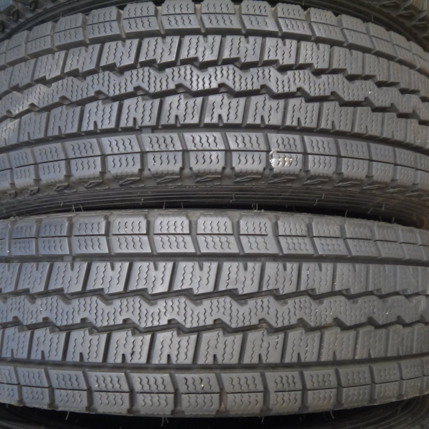 バリ溝!22年!9.5分◎スタッドレス 155/80R14 88/86N ダンロップ ウインターマックス SV01 タイヤ 14インチ サクシード プロボックス 等◎6090102Hスタ
