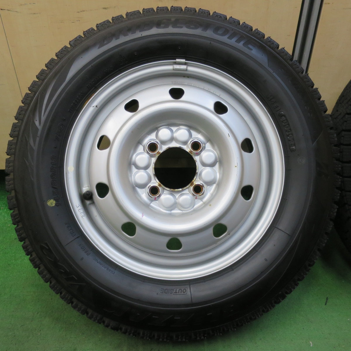 バリ溝!24年!ほぼ10分★スタッドレス 145/80R13 ブリヂストン ブリザック VRX2 TOPY スチール ホイール 13インチ PCD100/4H★5051504イス