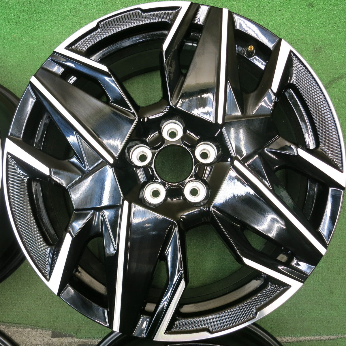 新車外し★プジョー 3008 純正 ホイール 19インチ 7.5J×19 PCD108/5H★5092506HAホ