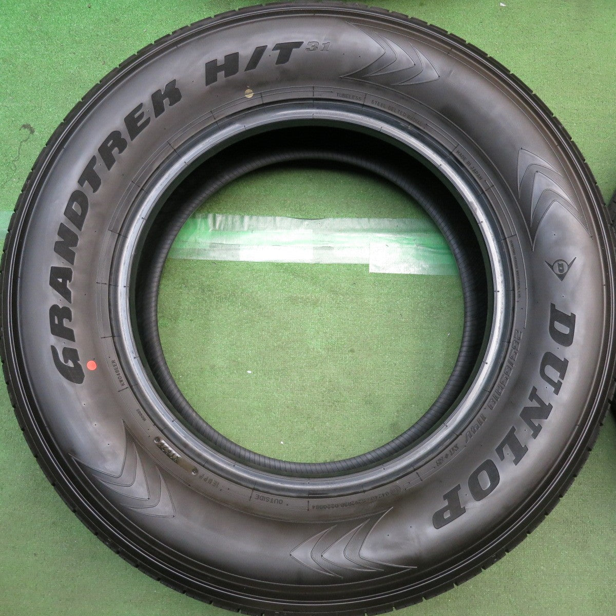 新車外し!26年◎265/65R18 ダンロップ グラントレック H/T 31 タイヤ 18インチ ランクル 250 300 レクサス LX 等◎6101111HAノタ
