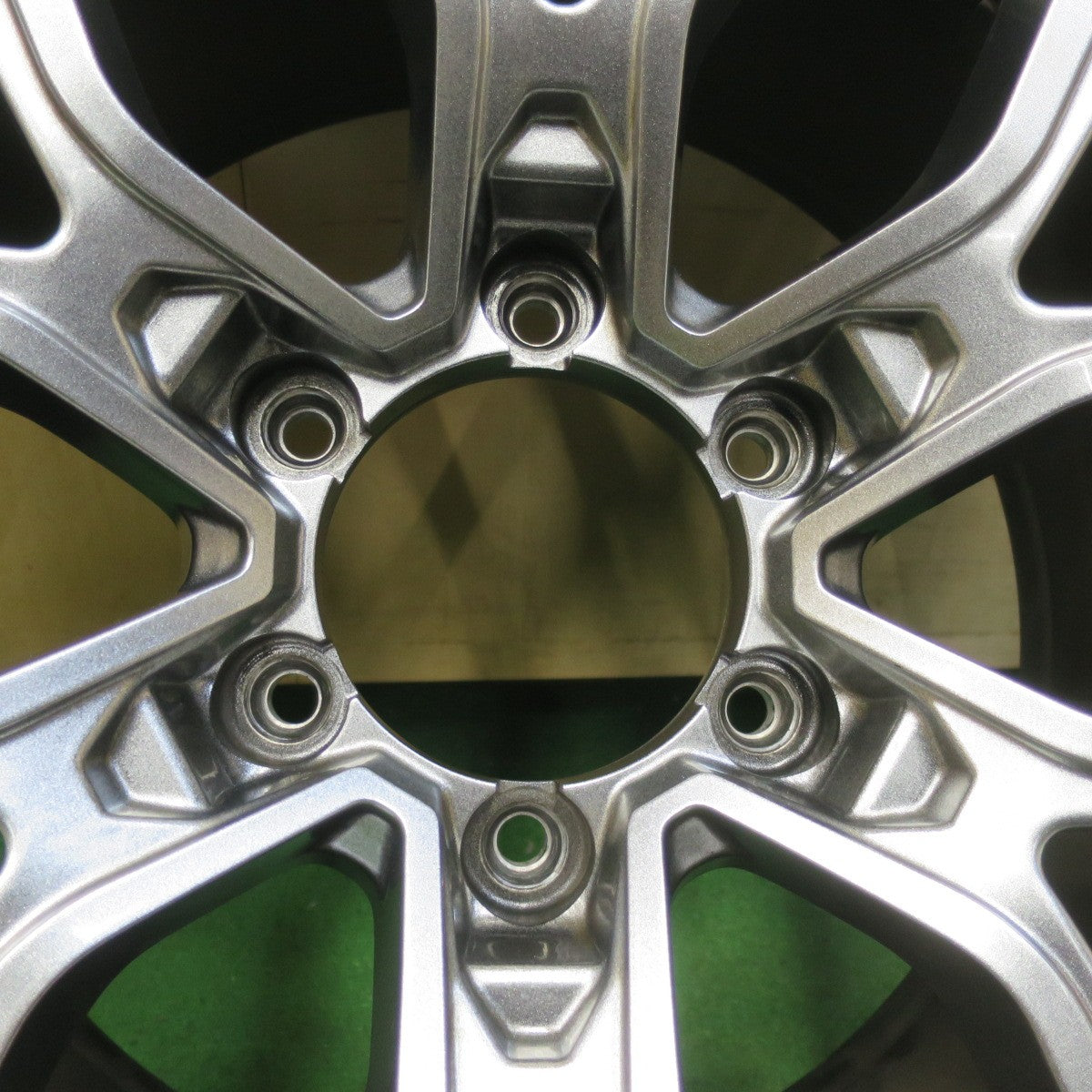 キレイ!21年★スタッドレス 265/65R17 ブリヂストン ブリザック DM-V3 KAZERA H301 カゼラ 17インチ PCD139.7/6H★5093001イス