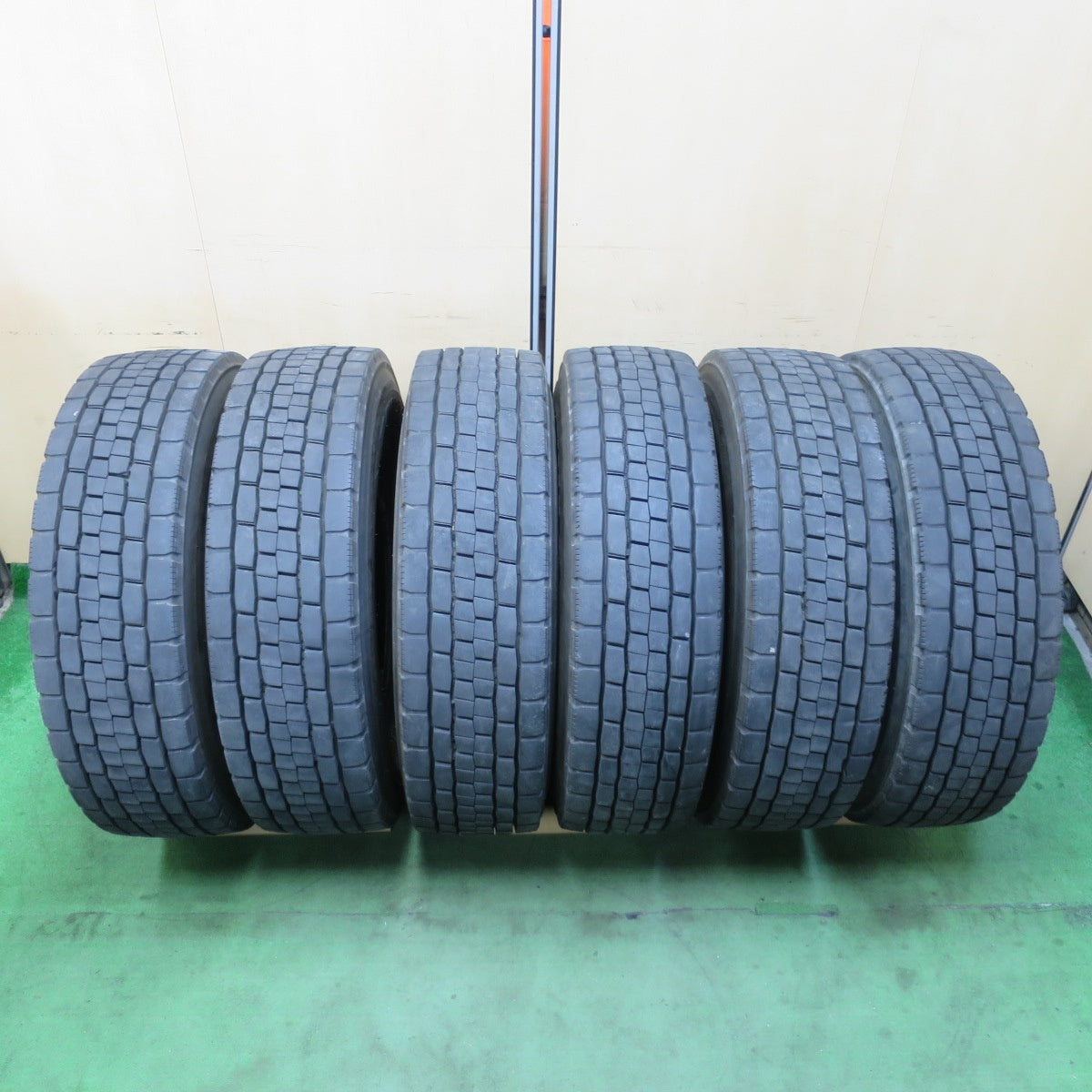 バリ溝!21年!9分!6本★トラック タイヤ 245/80R17.5 133/131J ダンロップ デクテス SP680 ミックス オールシーズン DECTES 17.5インチ★5041607イノタ