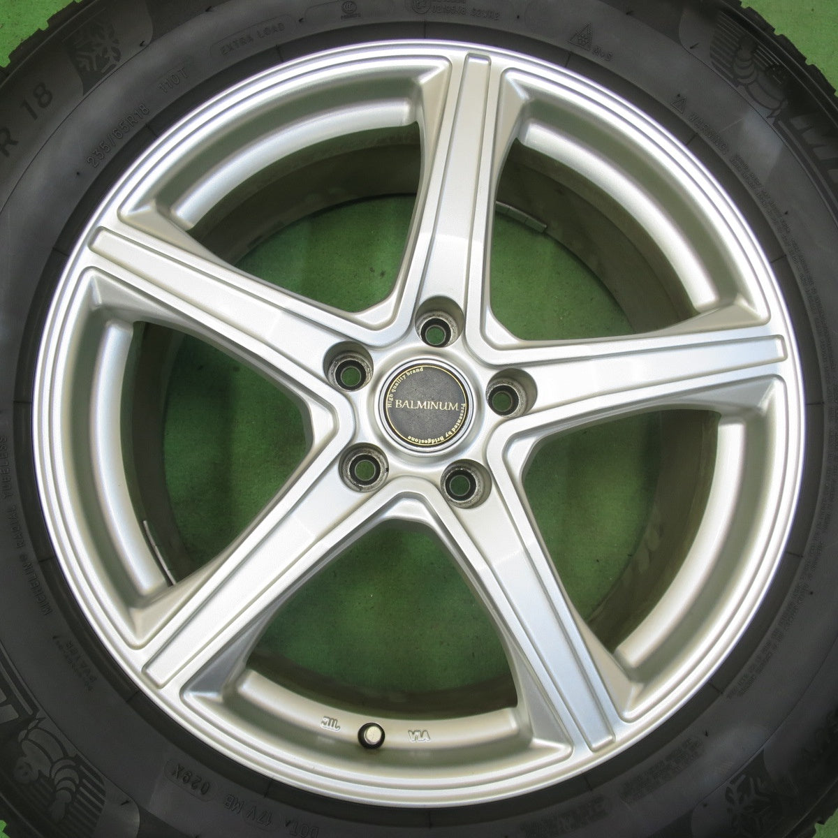 バリ溝!23年!キレイ!ほぼ10分★スタッドレス 235/65R18 ミシュラン X-ICE SNOW SUV BALMINUM バルミナ 18インチ PCD114.3/5H★5051005イス